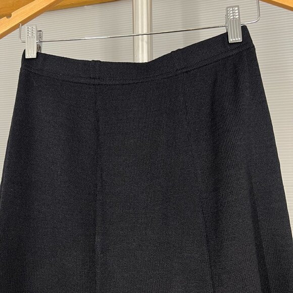 St. John Wool Blend Navy Blue Lined A-Line Flare Santana Knit Skirt Sz 2 - Picture 6 of 12